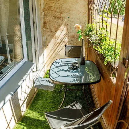 Lulu Apartment *